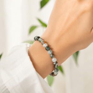 Bracelet Femme – Agate Indienne Naturelle 10 mm porté par une femme