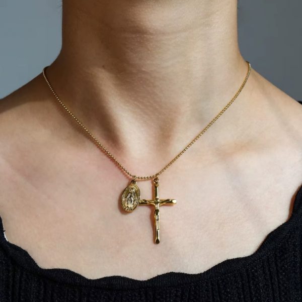 Collier Croix & Médaille Vierge Marie Acier Inoxydable Doré