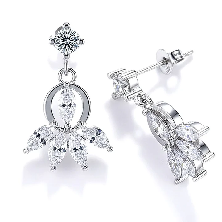 Boucles d’Oreilles Eventail Serties de Zirconiums