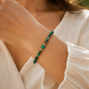Bracelet Femme – Pierres Naturelles Malachite et Perles Dorées